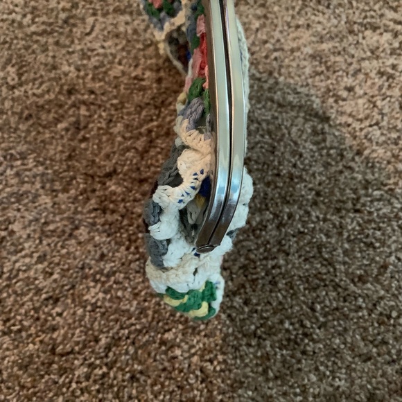 NWOT multi color crochet clutch - Picture 5 of 8